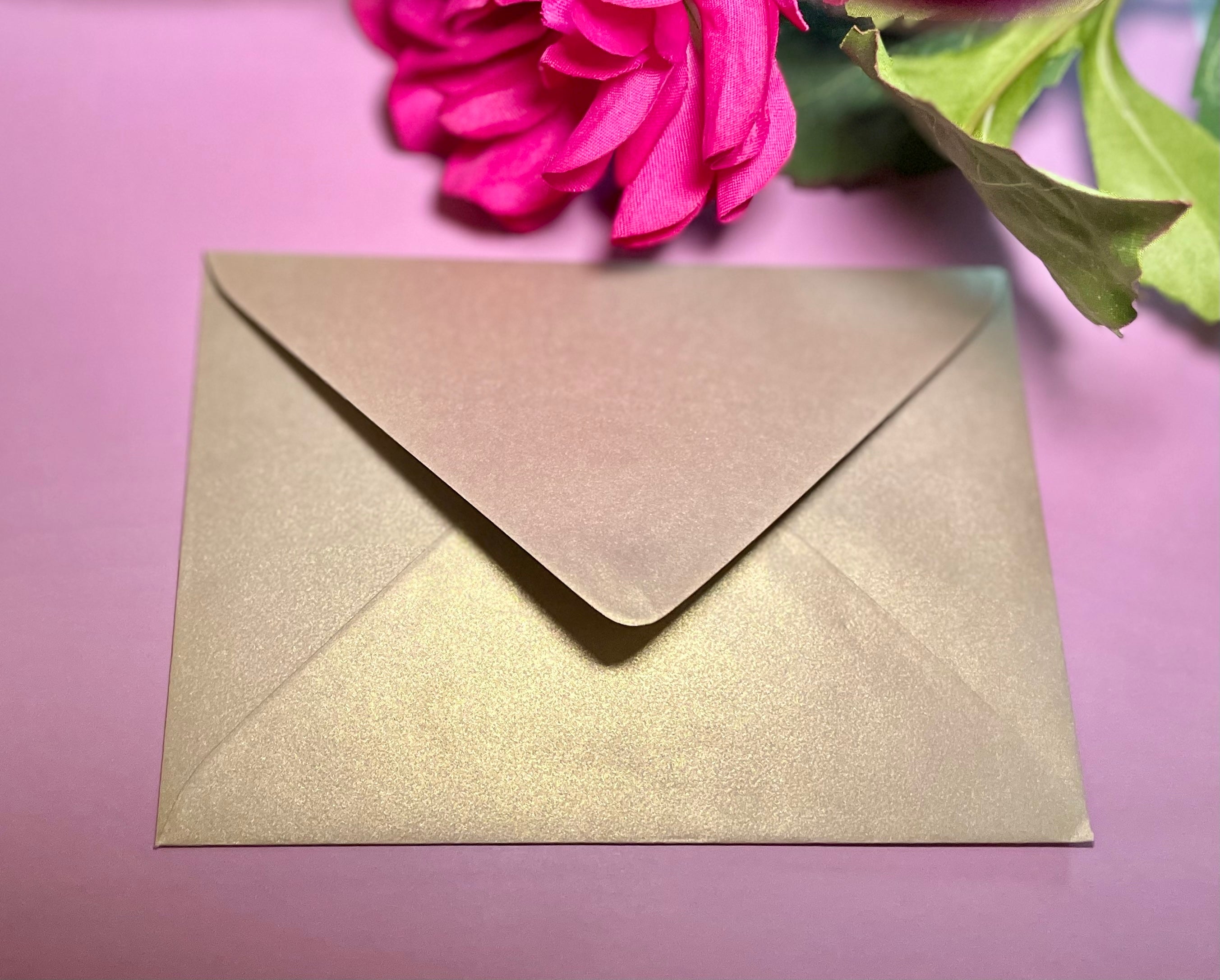 Metallic envelop - goud